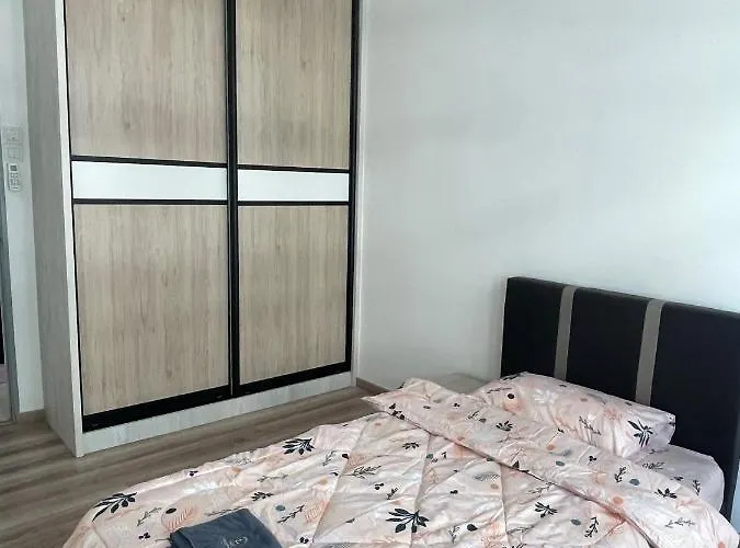 Kuching Near Batu Kawa Cozy Apartment P Residence